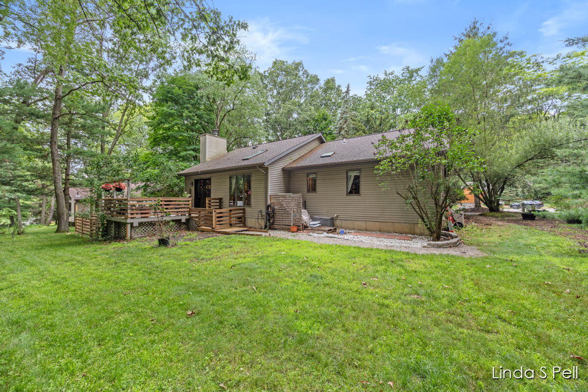 6636 E Riverwoods Court NE