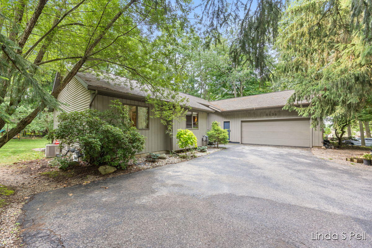 6636 E Riverwoods Court NE