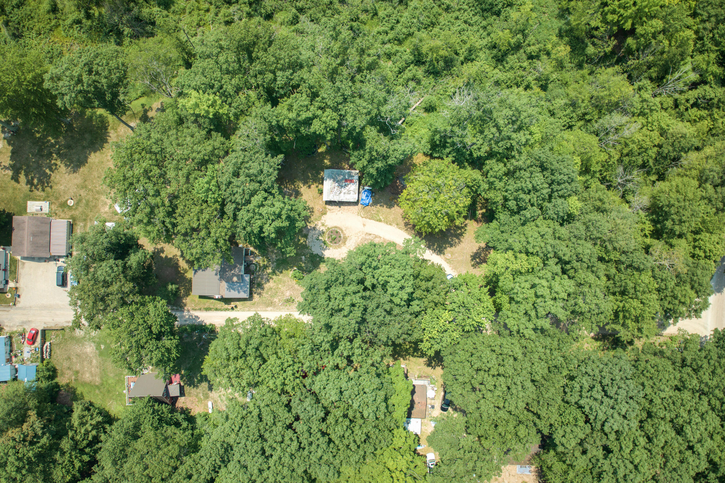 890 W Locust Street