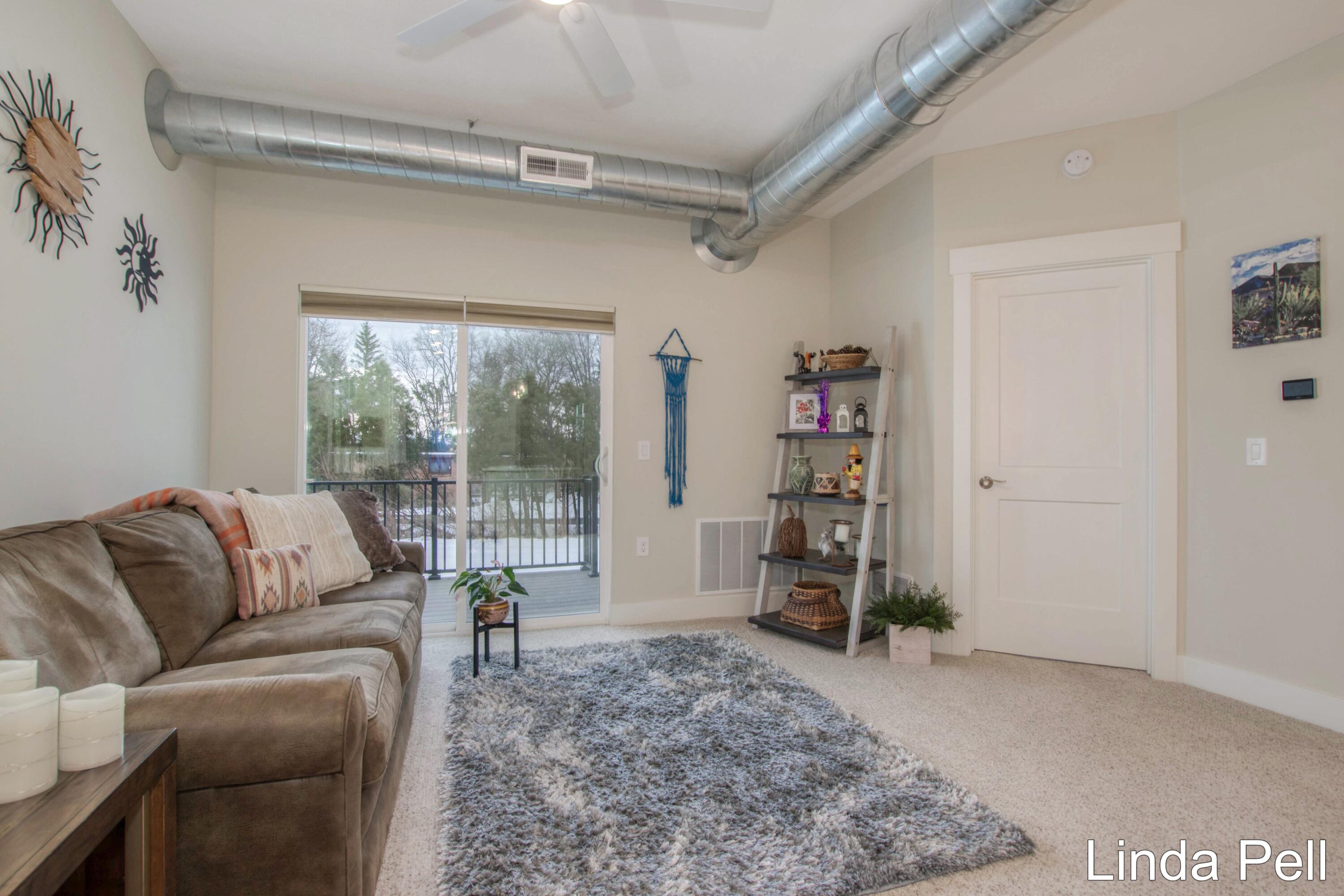 2384 Watertown Way 44