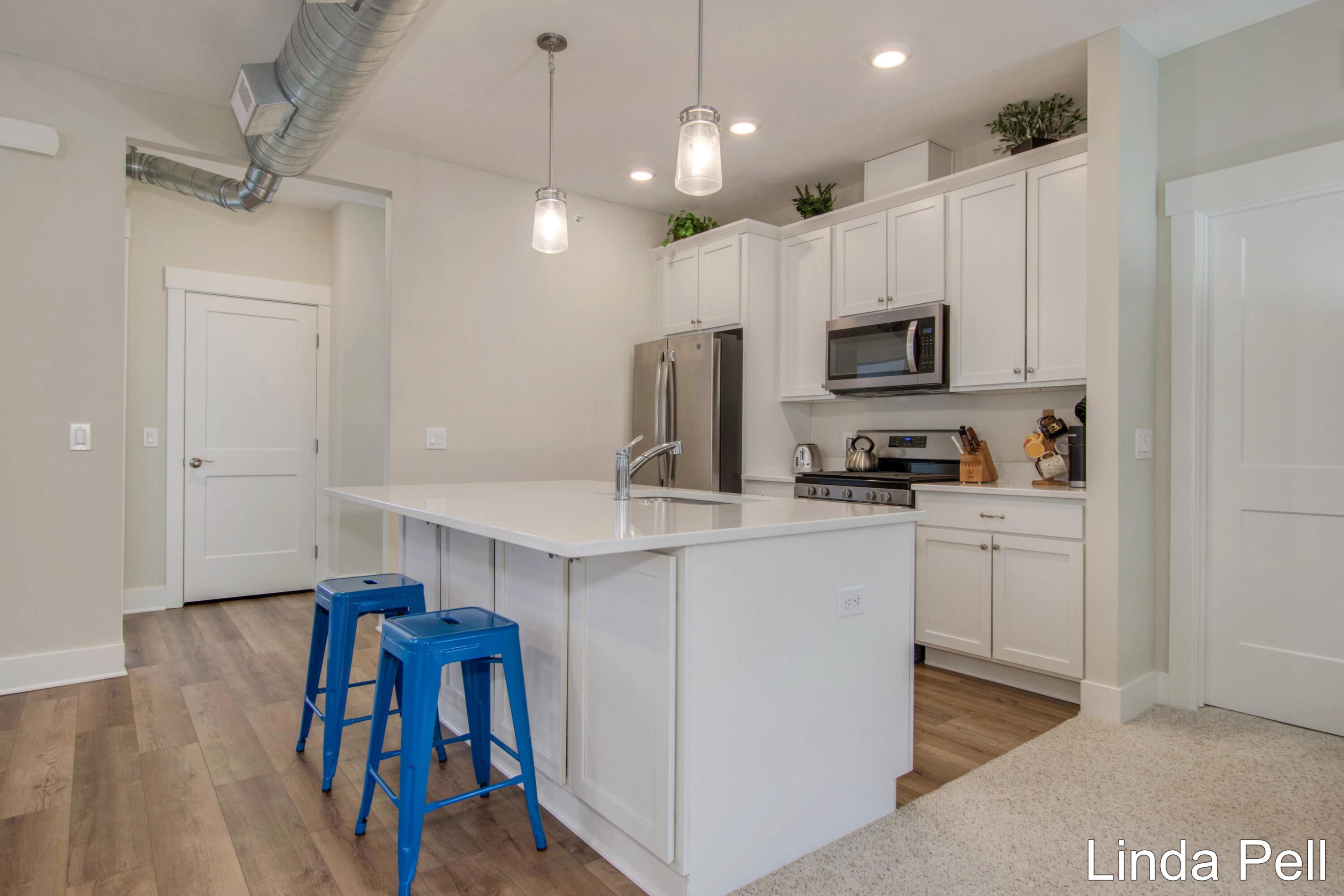 2384 Watertown Way 44