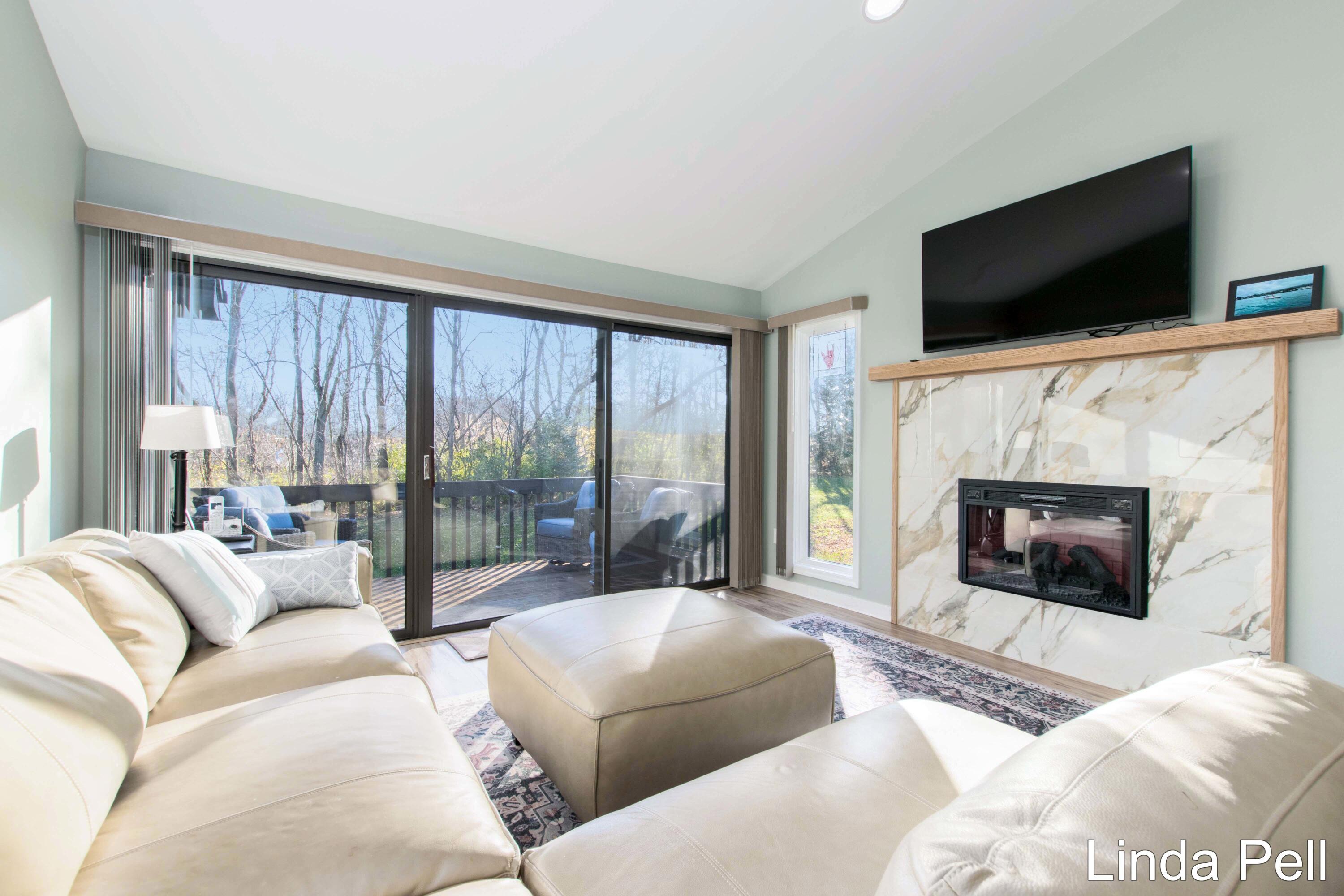 3444 Eagle Ridge Court NE 6
