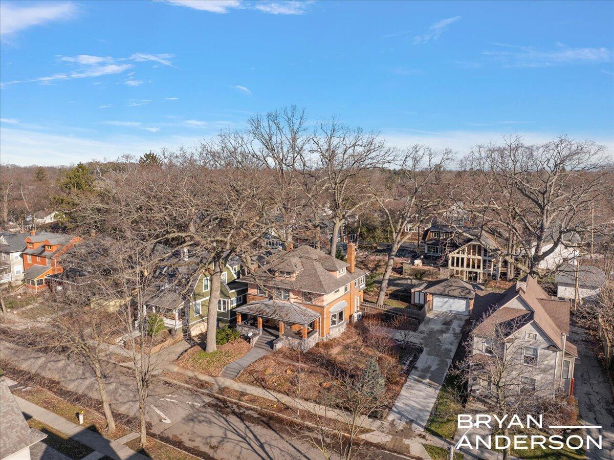 356 Woodmere Avenue SE