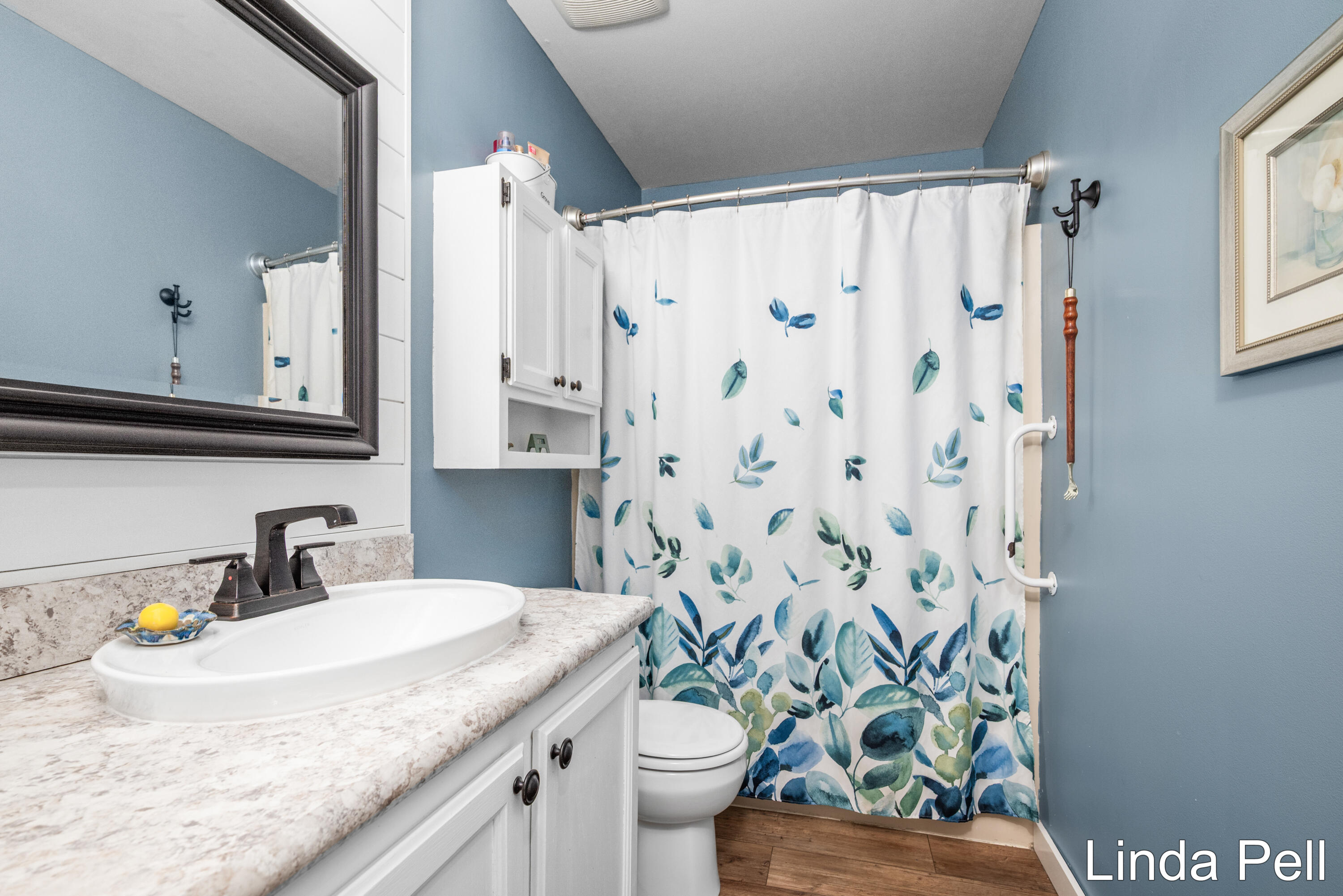 179 Laurelwood Court SW