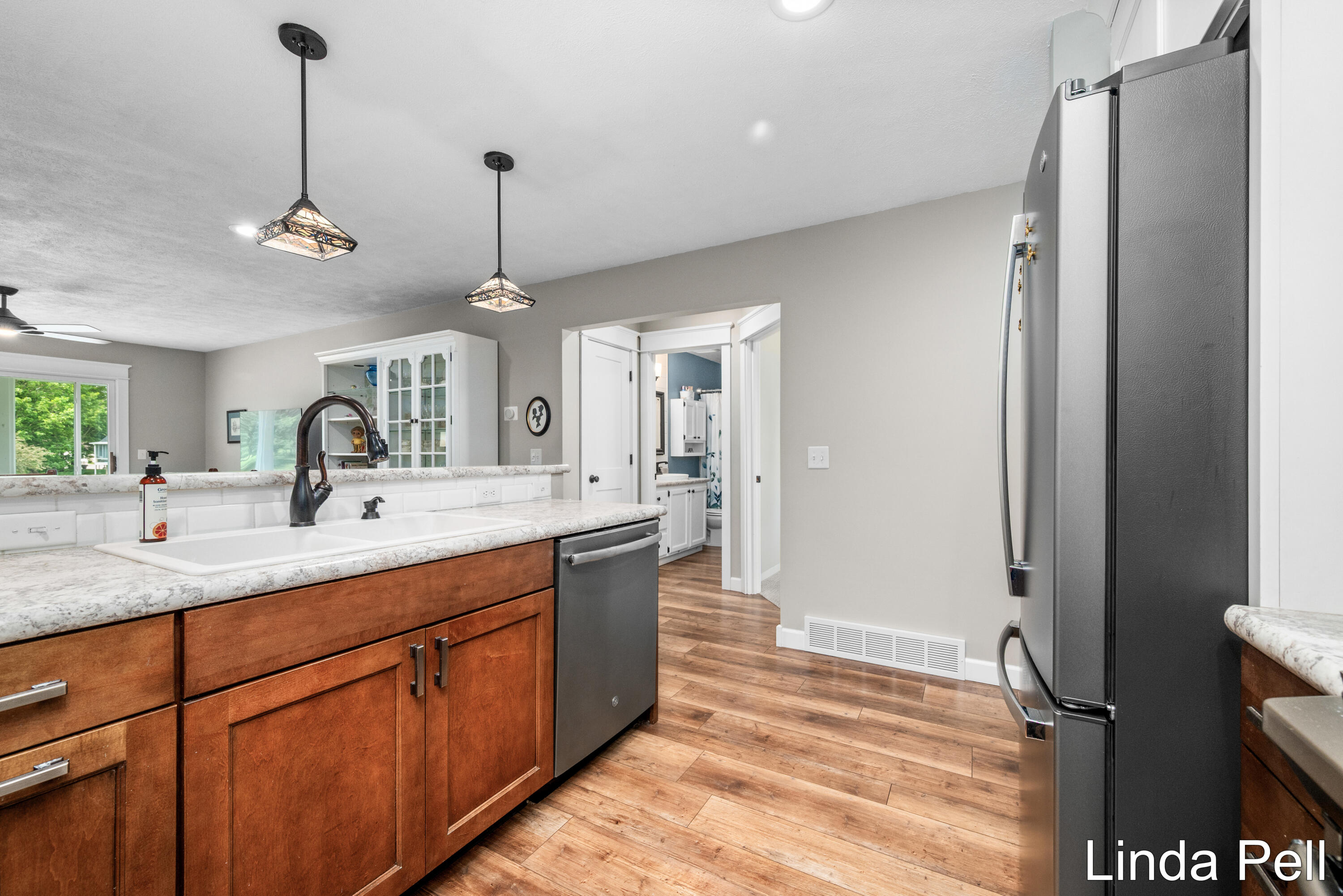 179 Laurelwood Court SW