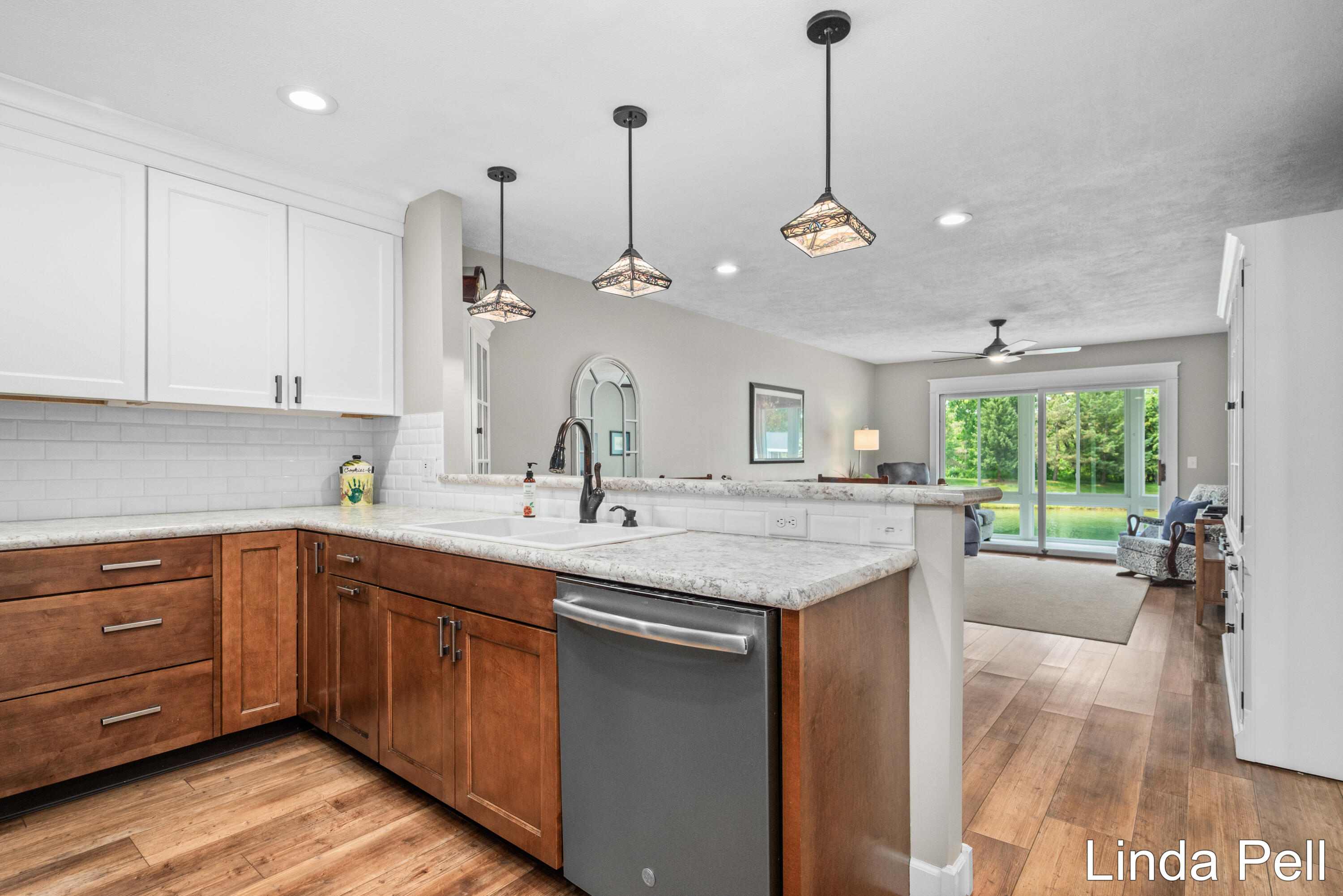 179 Laurelwood Court SW