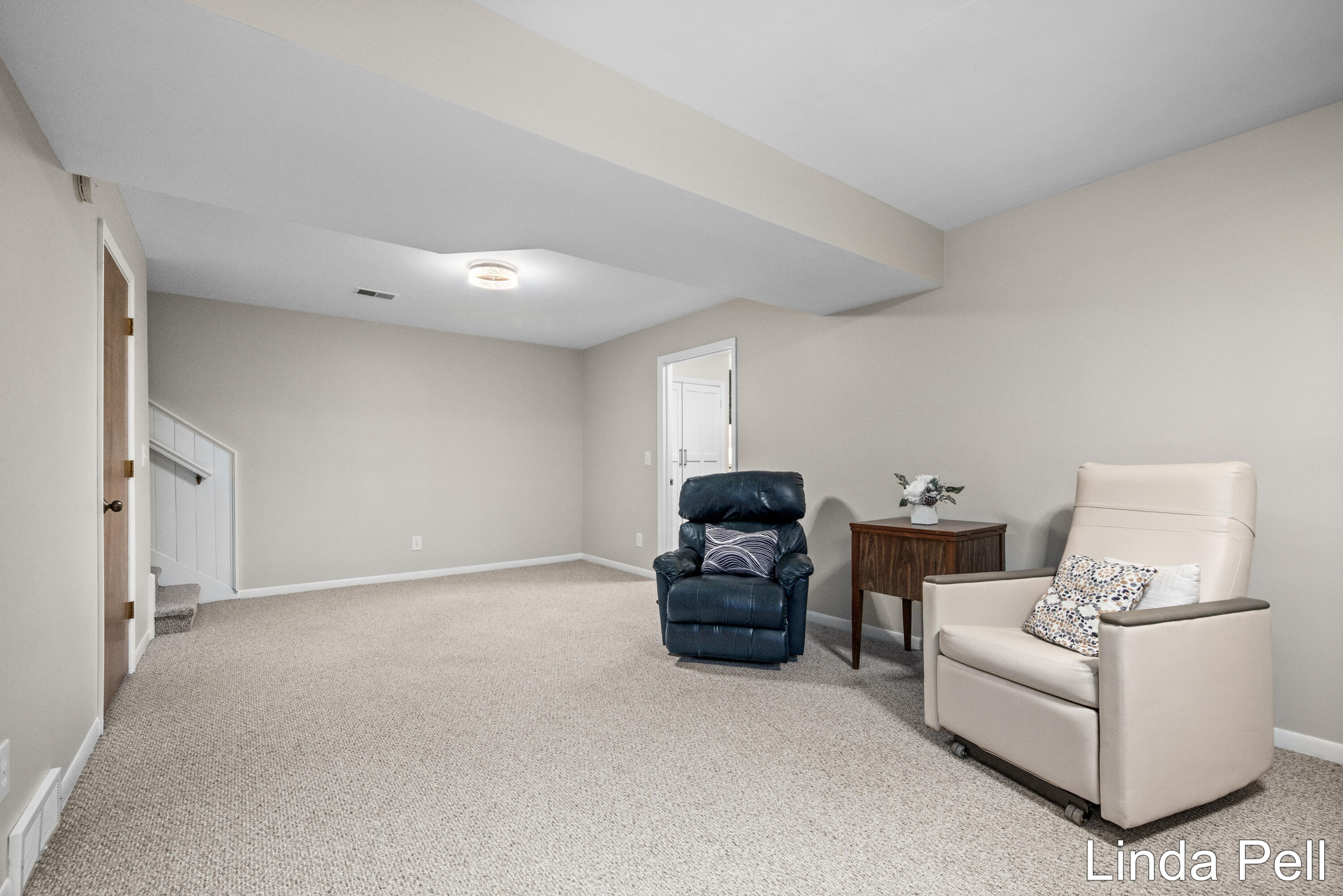 179 Laurelwood Court SW