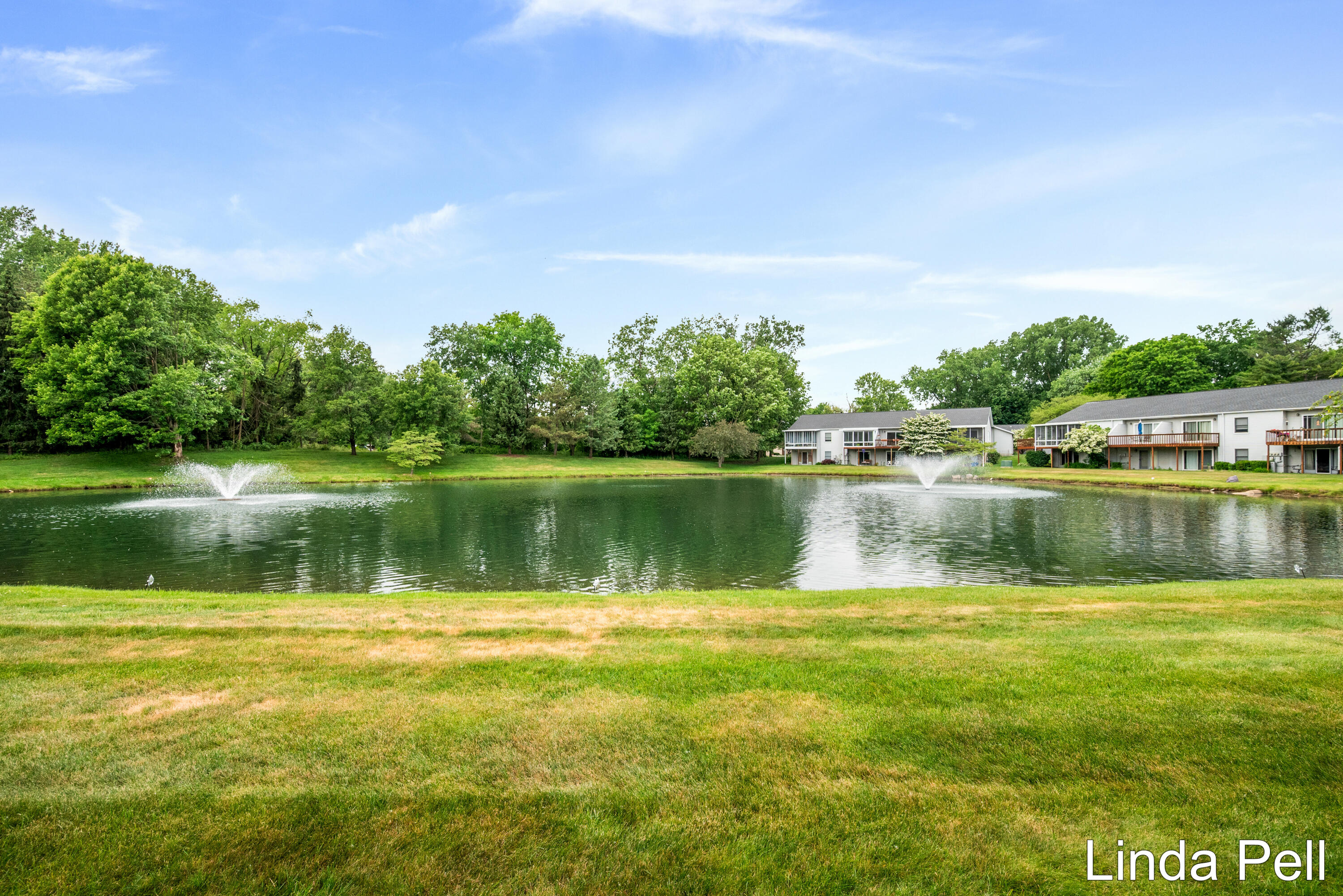 179 Laurelwood Court SW