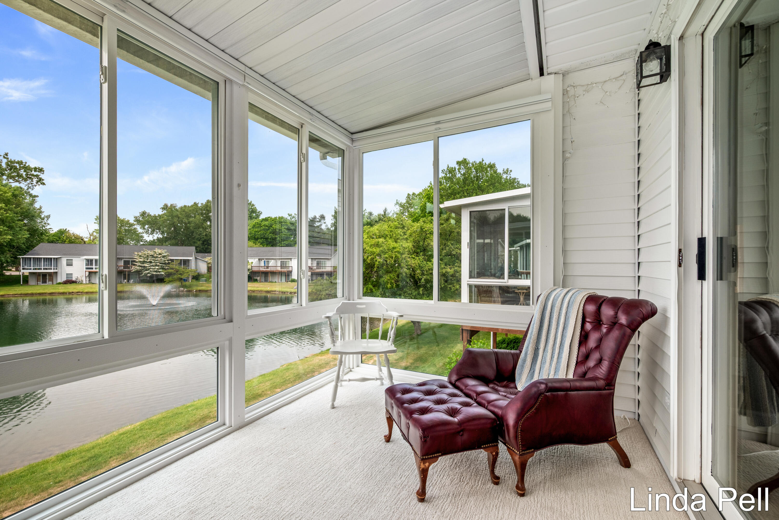179 Laurelwood Court SW