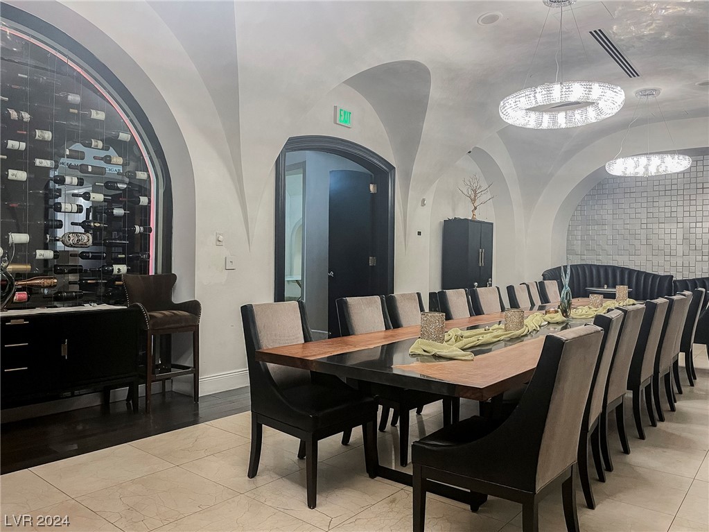 2877 Paradise Road 3004