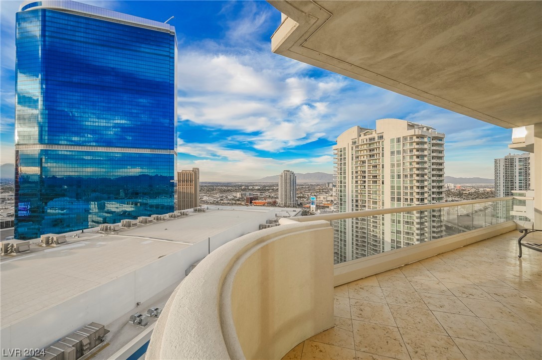 2877 Paradise Road 3004