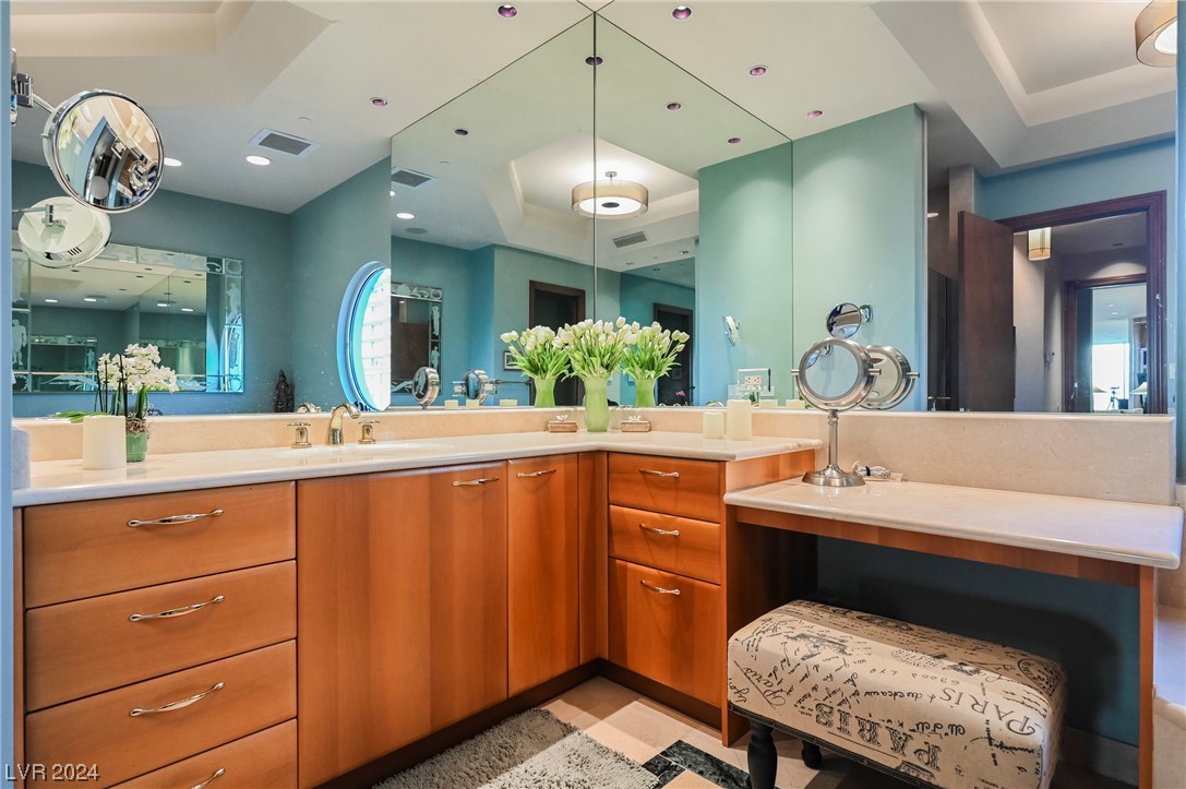 2877 Paradise Road 3004