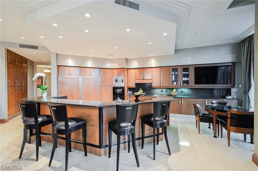 2877 Paradise Road 3004