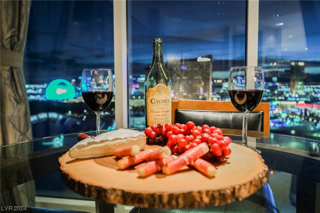 2877 Paradise Road 3004