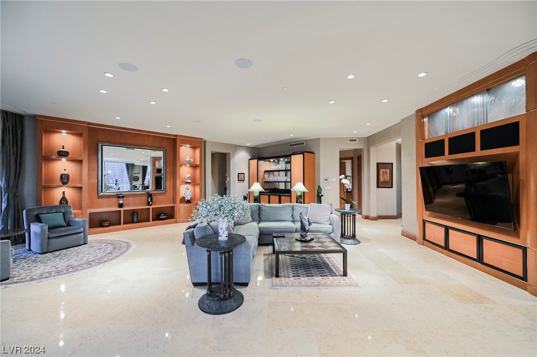 2877 Paradise Road 3004