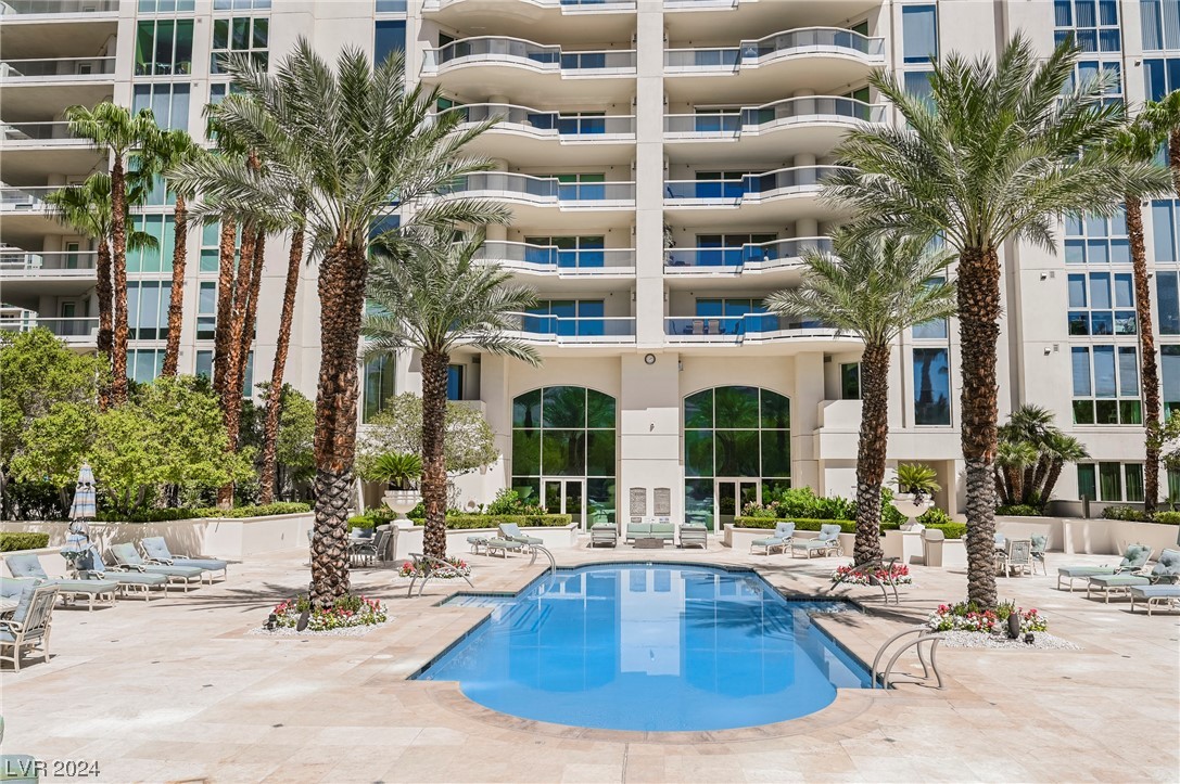 2877 Paradise Road 3004