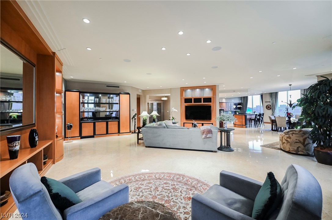 2877 Paradise Road 3004