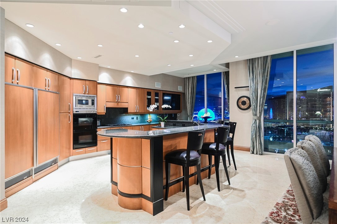 2877 Paradise Road 3004