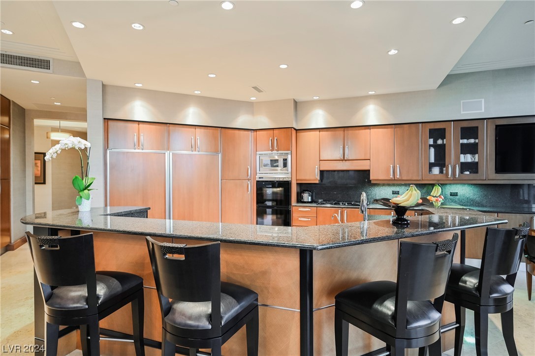 2877 Paradise Road 3004