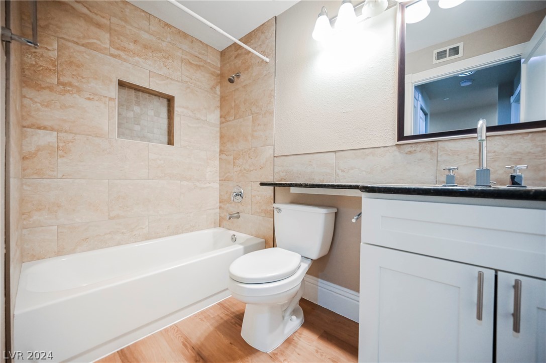 260 East Flamingo Road 305