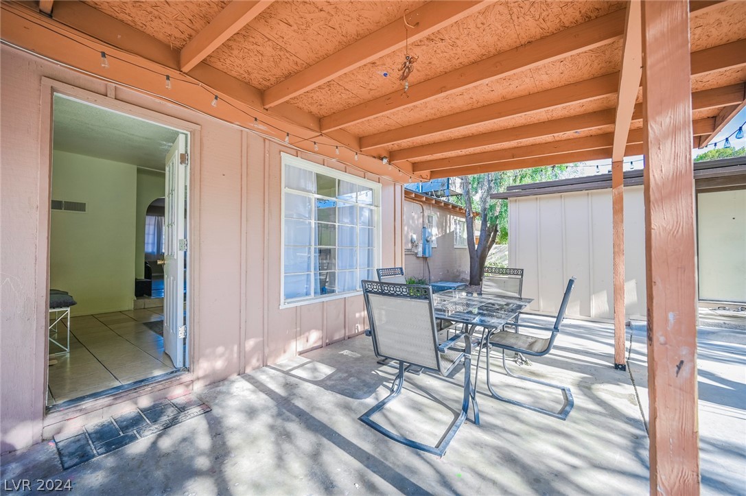 1120 Westwood Drive
