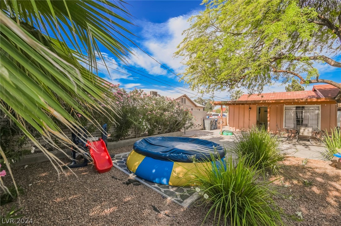 1120 Westwood Drive