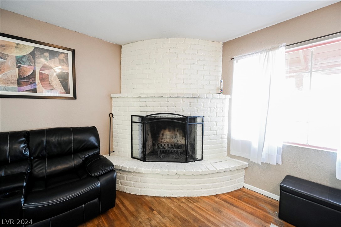 1120 Westwood Drive