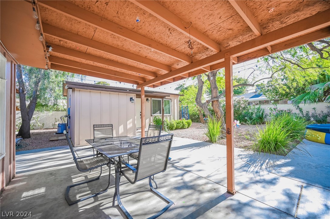1120 Westwood Drive