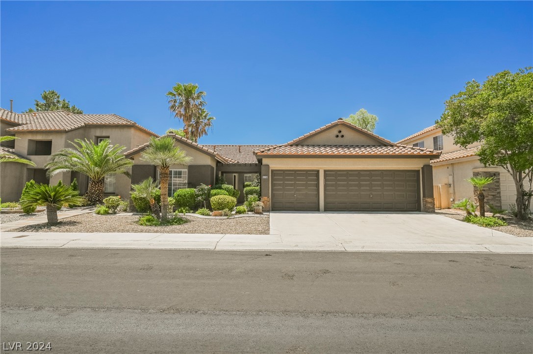 1713 Double Arrow Place