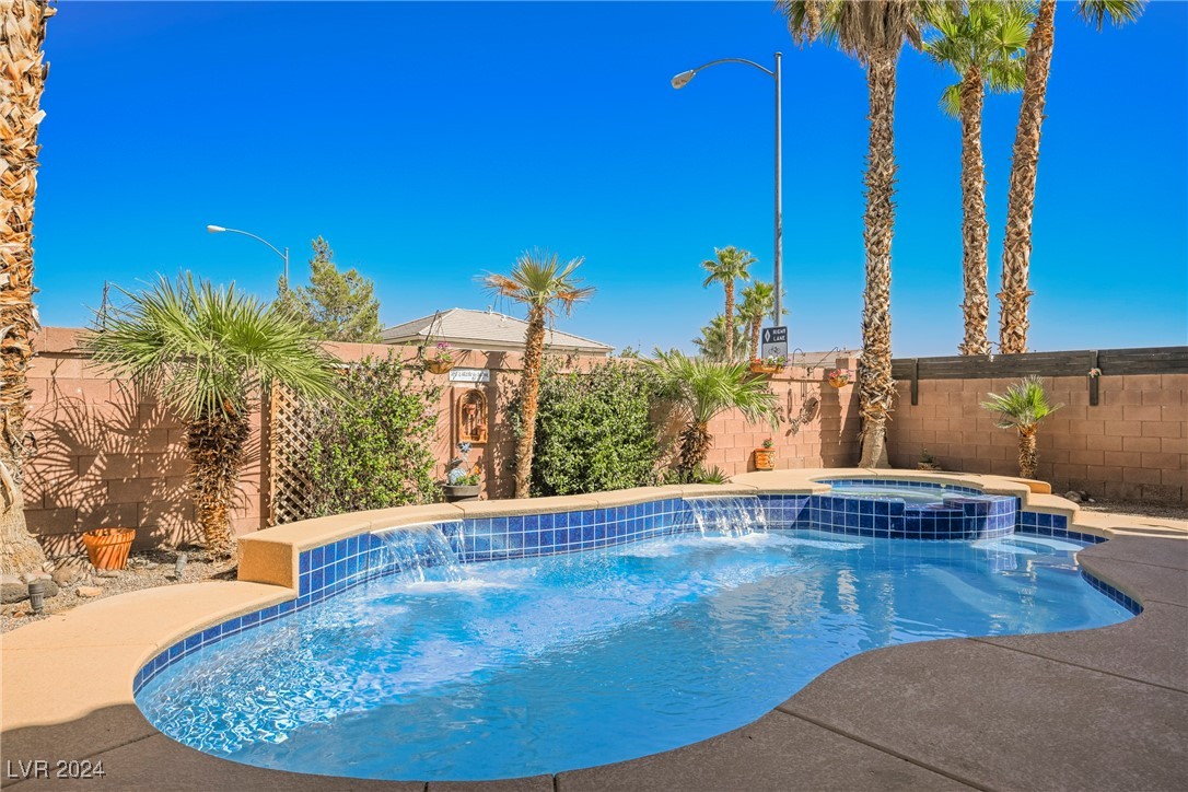 7476 Aurora Glow Street