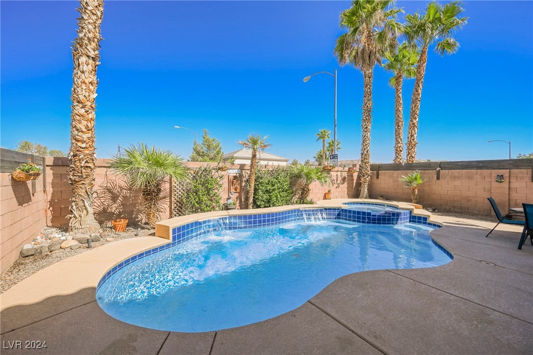 7476 Aurora Glow Street