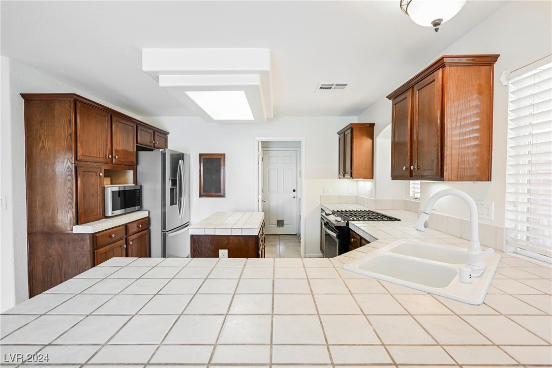 7476 Aurora Glow Street