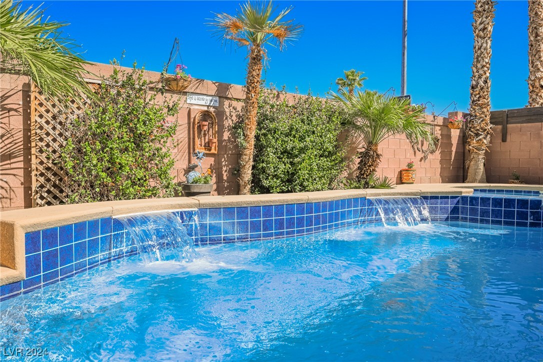 7476 Aurora Glow Street