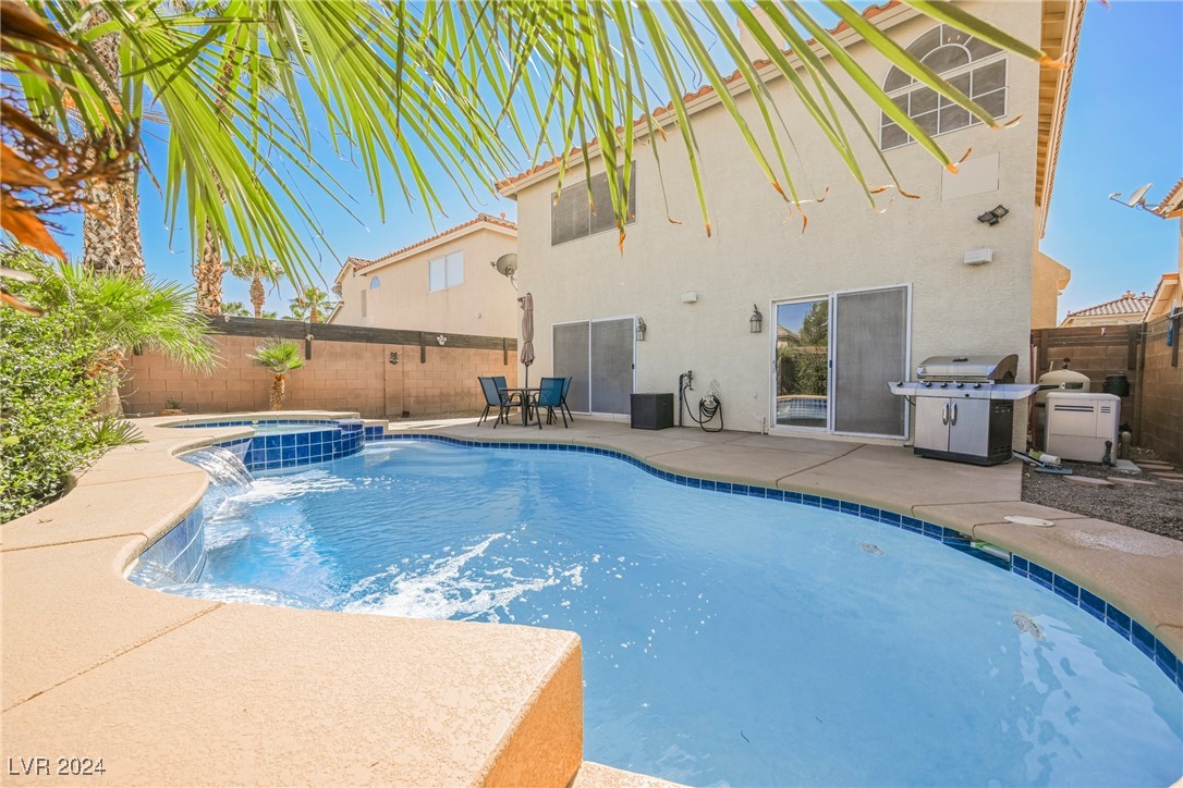 7476 Aurora Glow Street