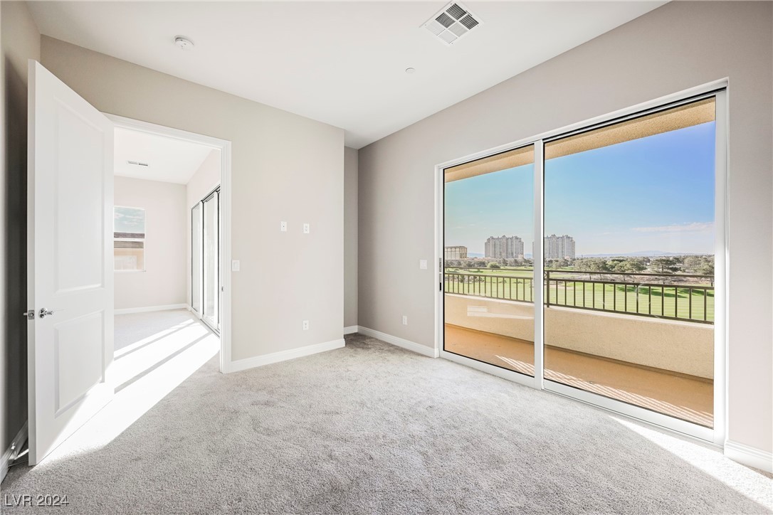 9201 Las Manaitas Avenue 401