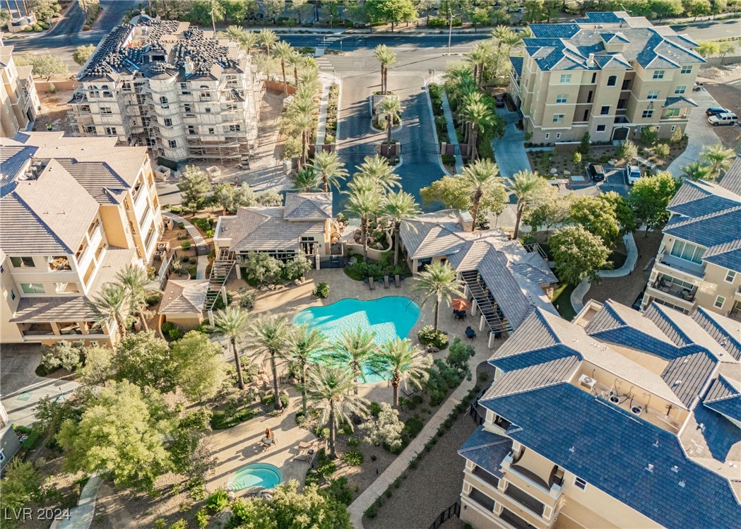 9201 Las Manaitas Avenue 401