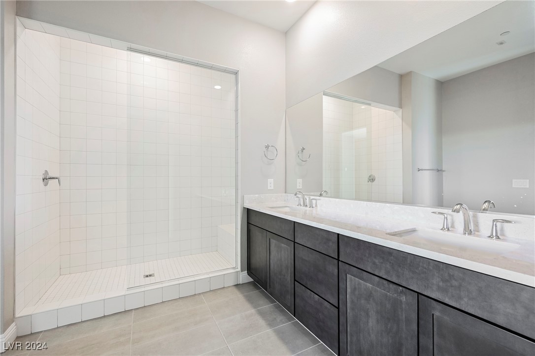 9201 Las Manaitas Avenue 401