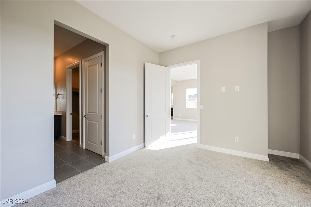 9201 Las Manaitas Avenue 401