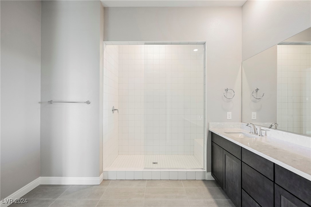 9201 Las Manaitas Avenue 401