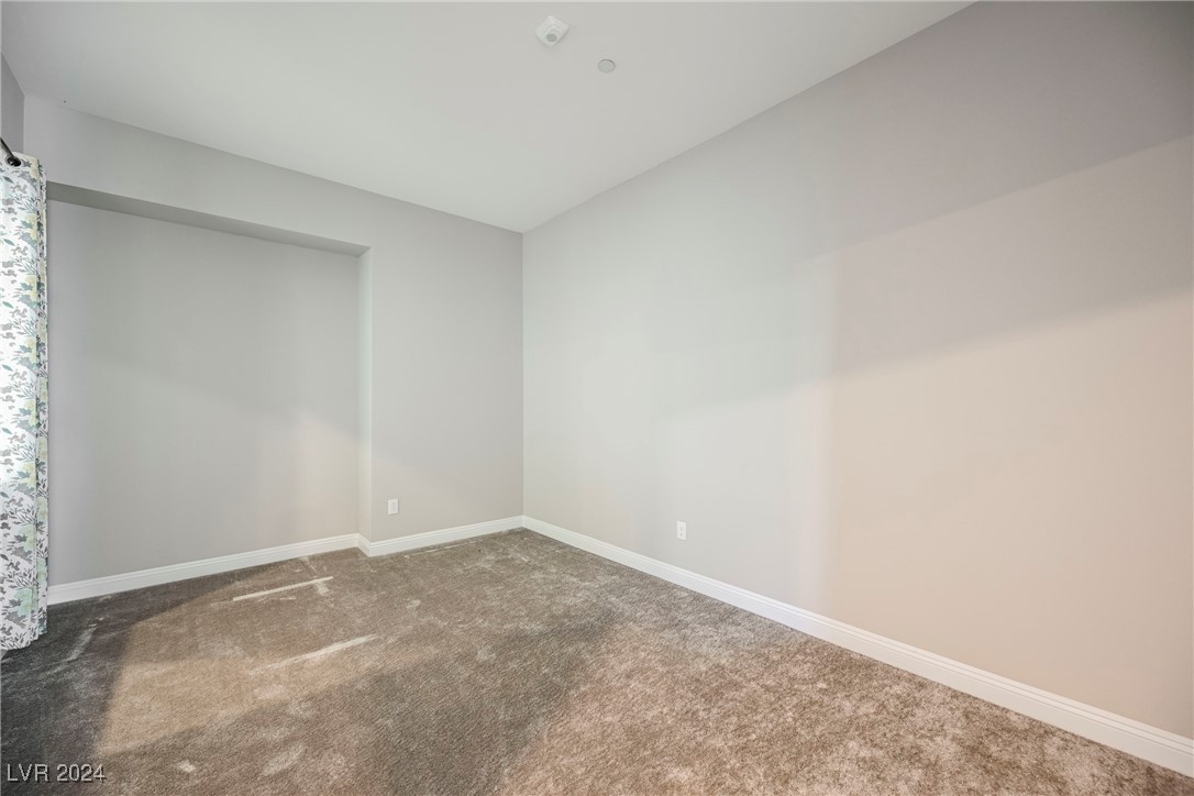 9201 Las Manaitas Avenue 401