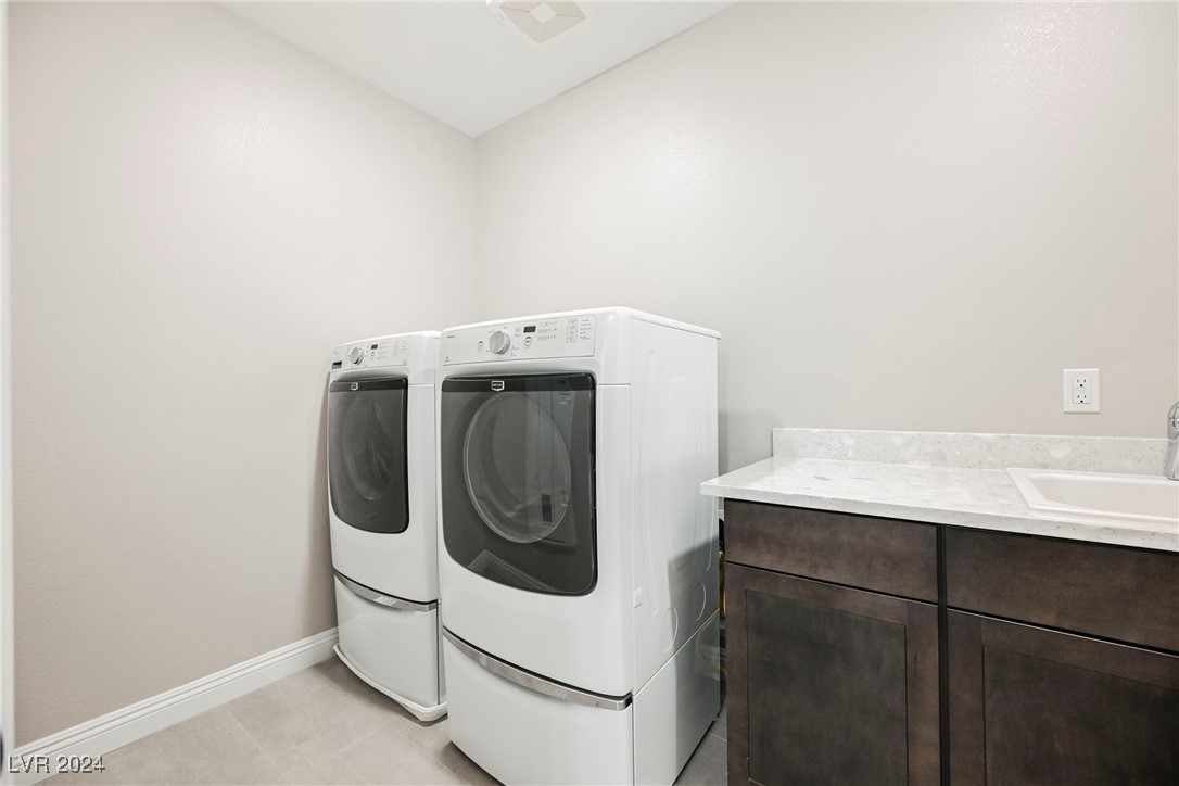 9201 Las Manaitas Avenue 401