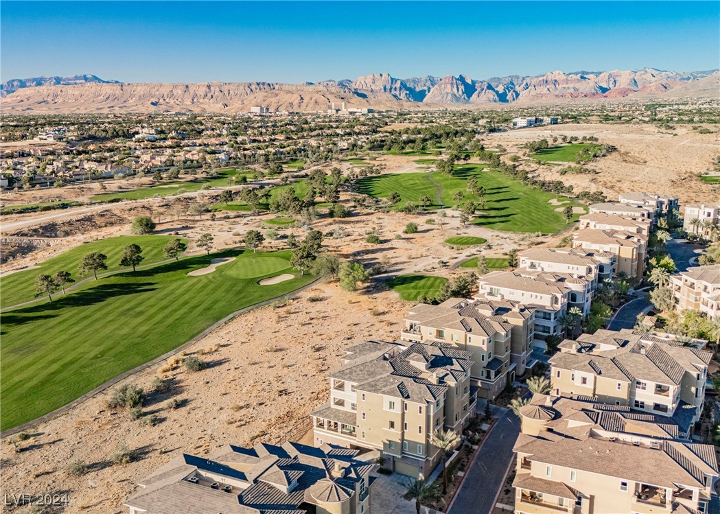 9201 Las Manaitas Avenue 401