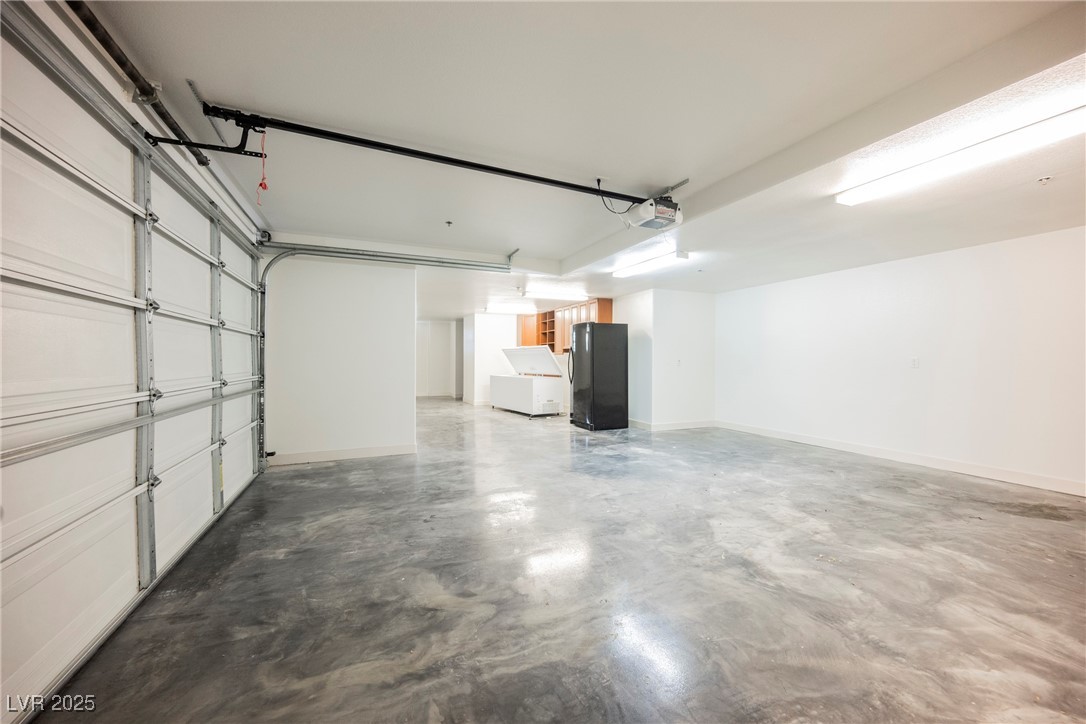 9220 Tesoras Drive 401