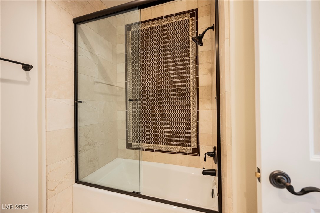 9220 Tesoras Drive 401