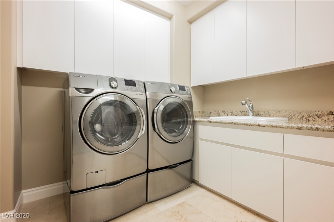 9220 Tesoras Drive 401