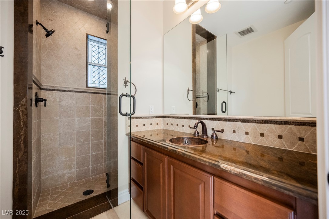 9220 Tesoras Drive 401