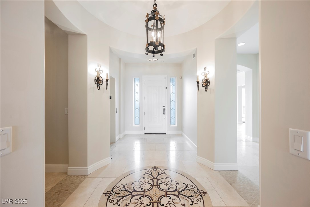 9220 Tesoras Drive 401