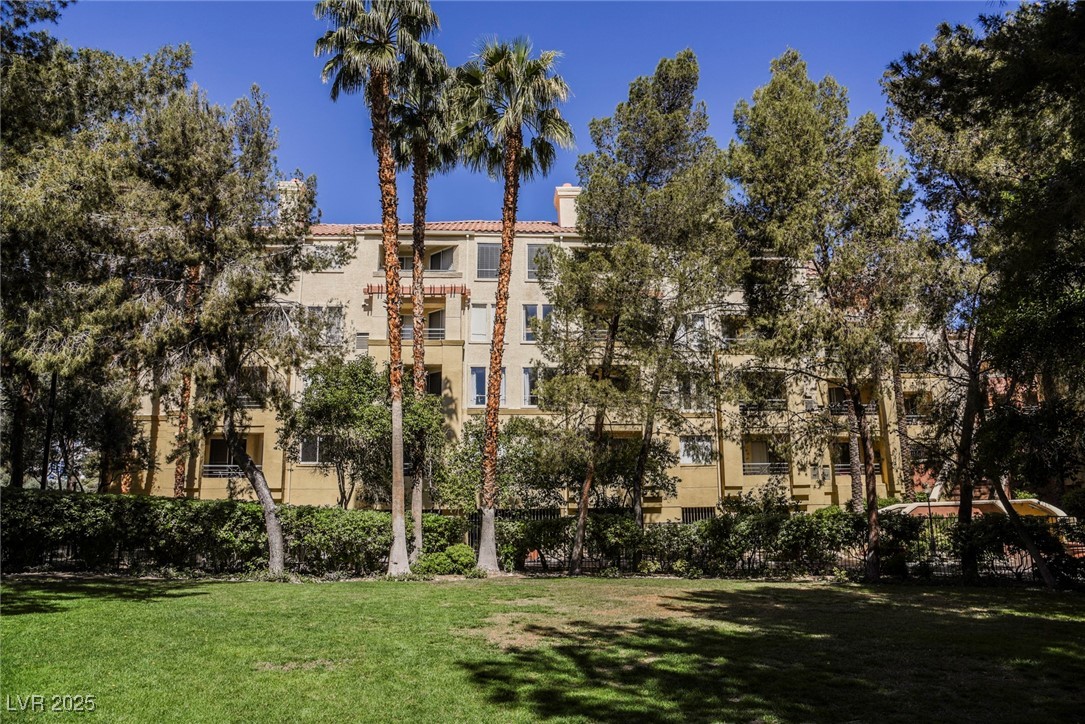 230 East Flamingo Road 212