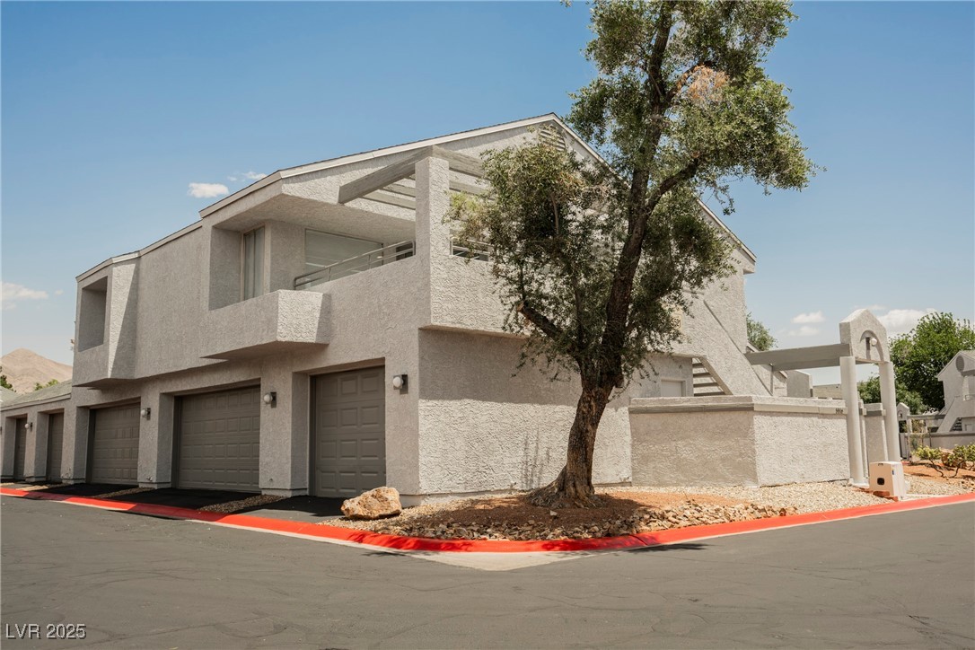5516 Orchard Lane 0