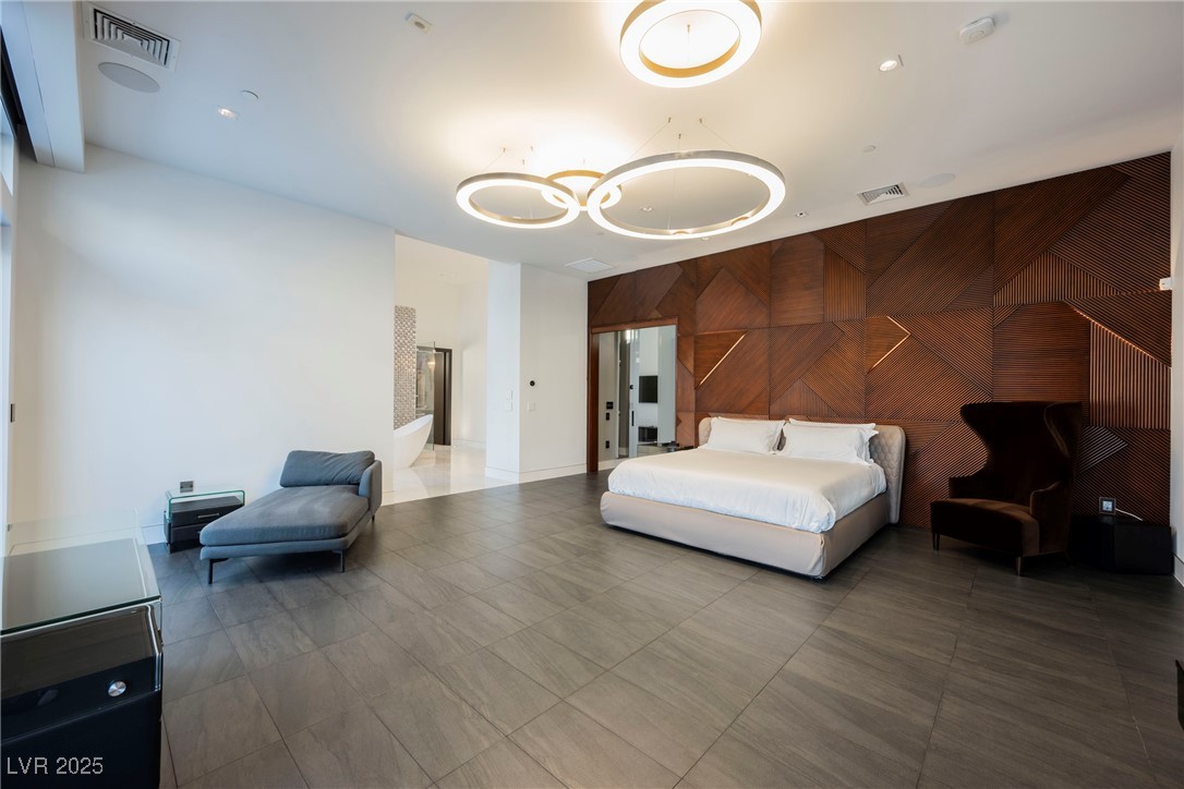 7815 West La Madre Way